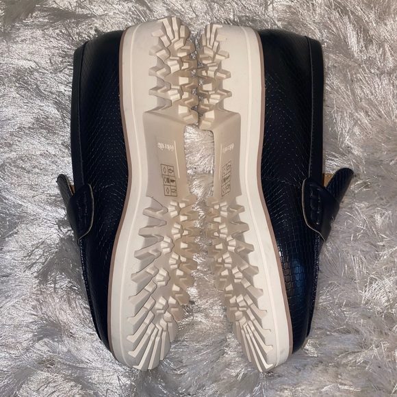 NWOT - Dolce Vita Loafers - Picture 4 of 6